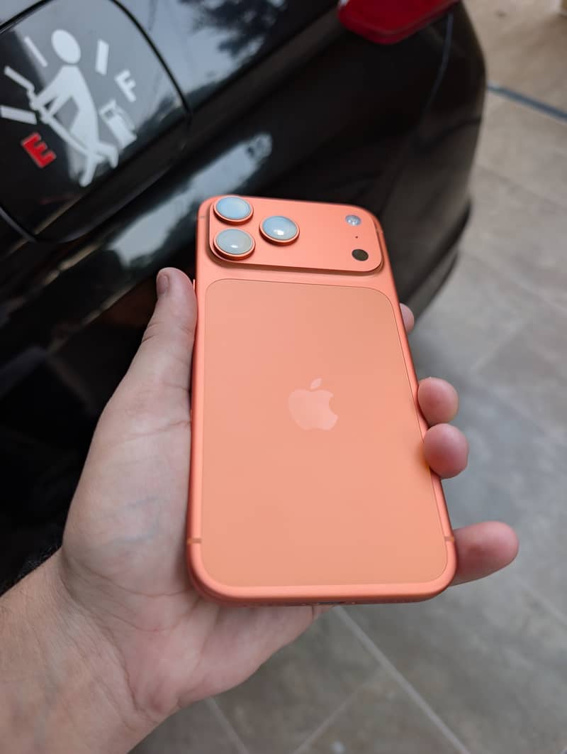 Apple iPhone 17 Pro Max 2