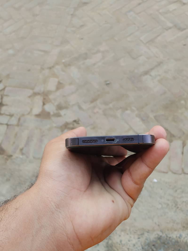 Apple iPhone 14 Pro Max 2
