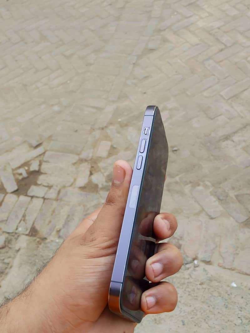 Apple iPhone 14 Pro Max 1