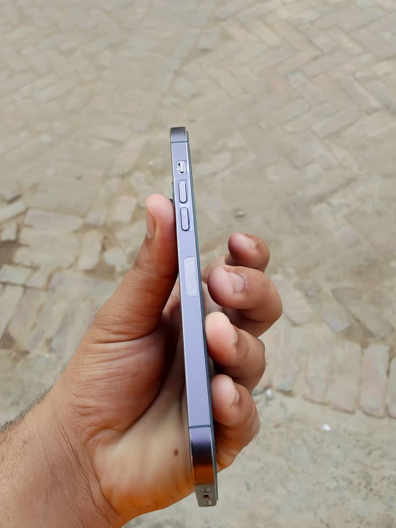 Apple iPhone 14 Pro Max 3