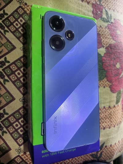Infinix Hot 30 Play