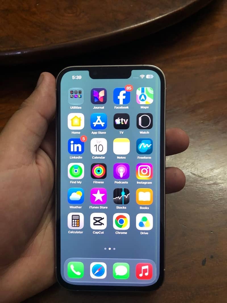 Apple iPhone 13 Pro 4