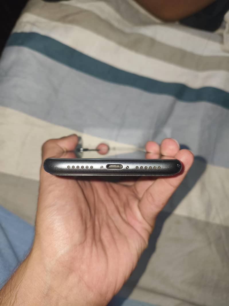 Apple iPhone 11 1
