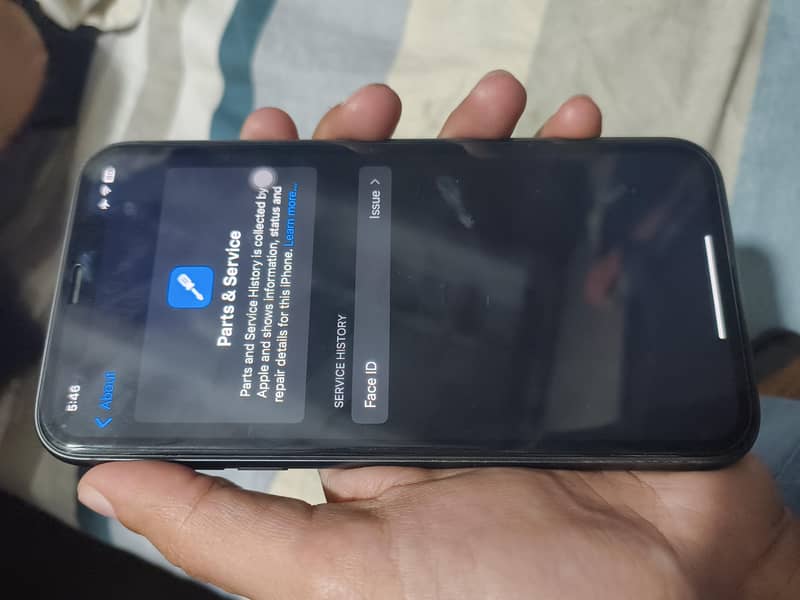 Apple iPhone 11 4