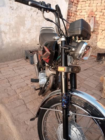 CG125