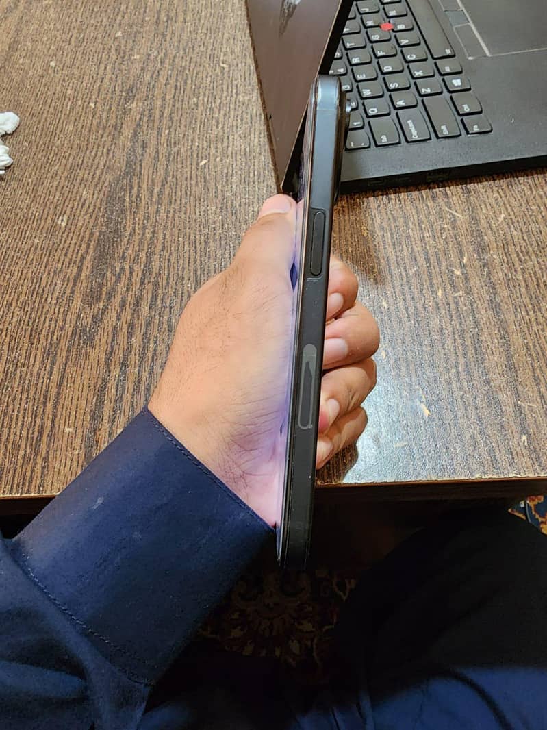 Apple iPhone 15 0
