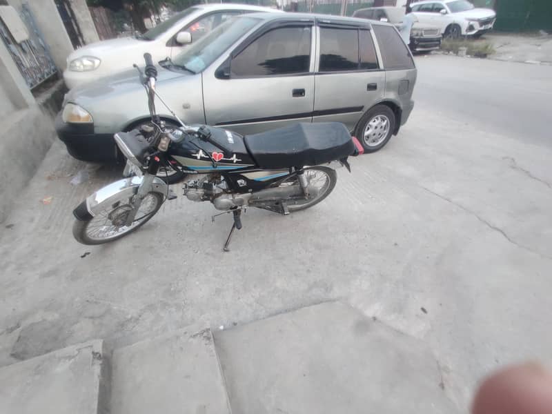 Hero 2010 Model 1
