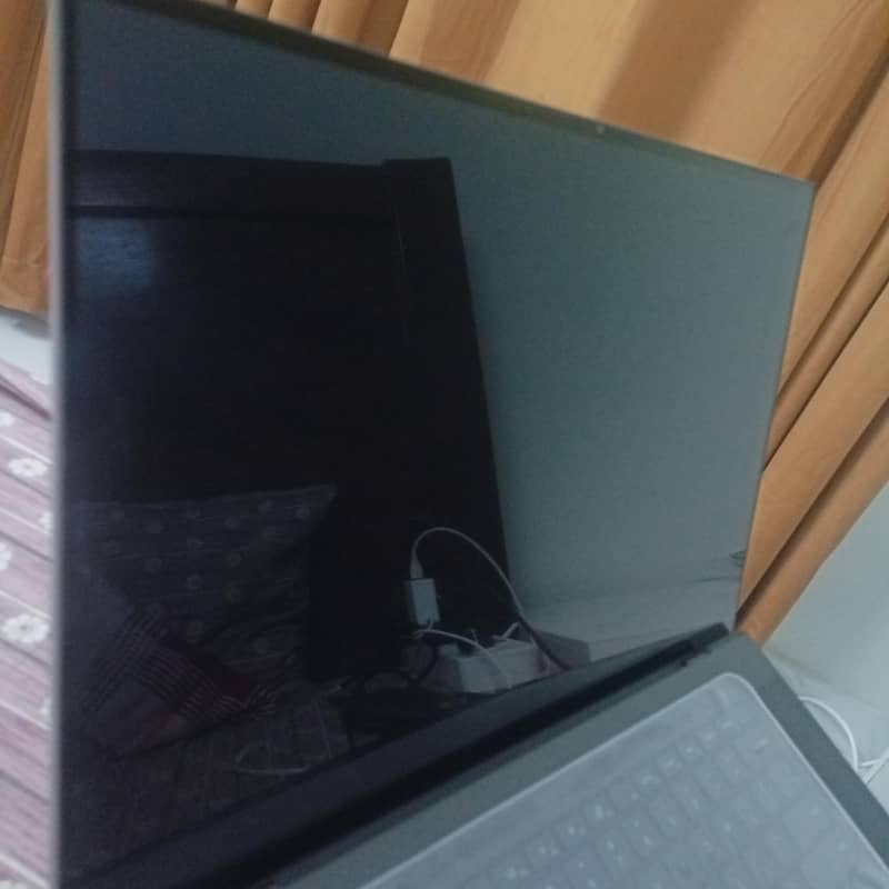 DELL Precision 5750 3