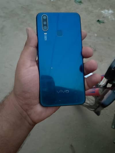 Vivo Y12