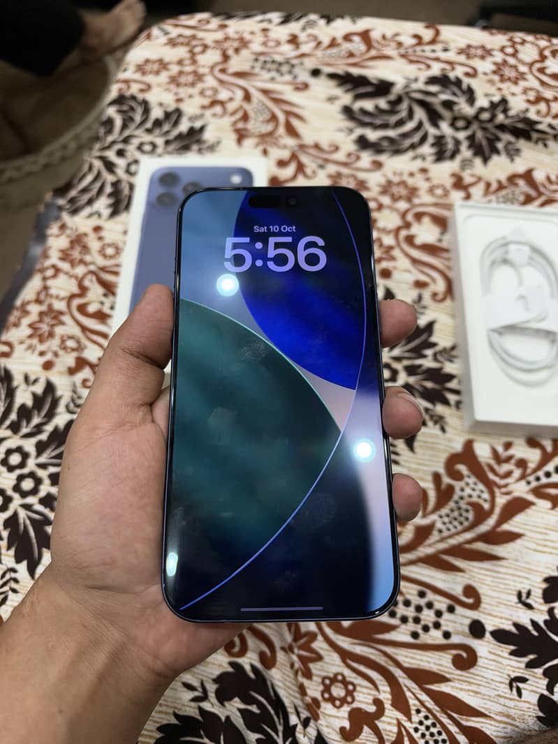 Iphone 17 pro Max Blue 5