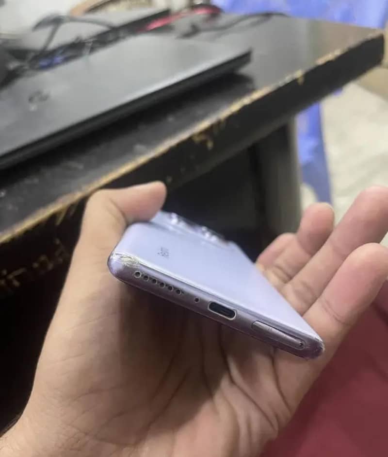 Xiaomi Redmi Note 14 Pro 4