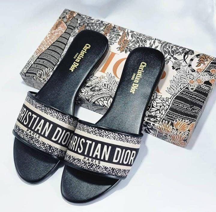 Women's Flat Slippers 0