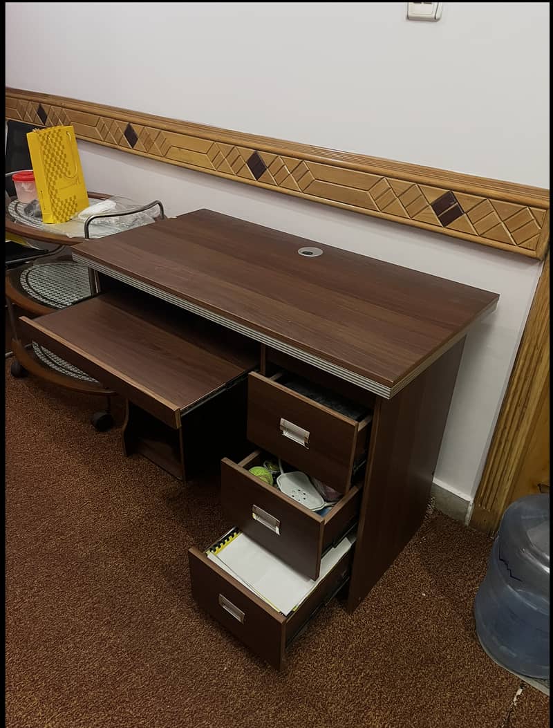 Wooden Computer Table 1