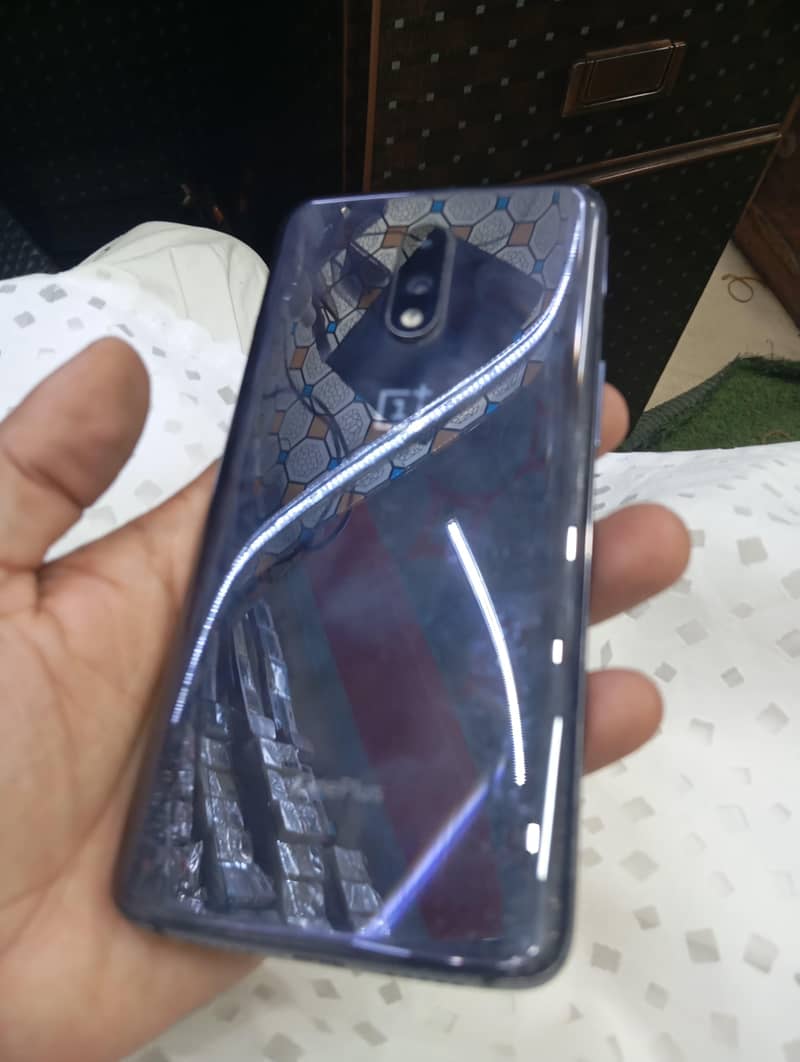 One Plus 7 6