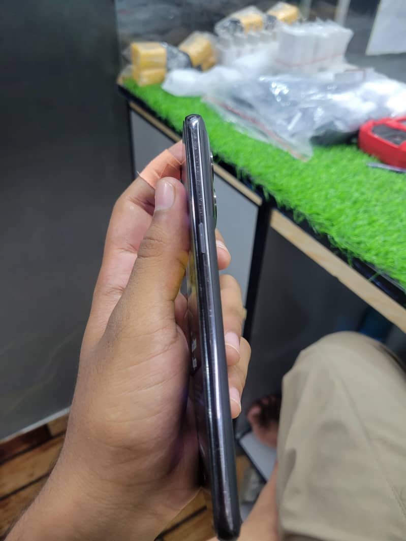 One Plus 10T 3