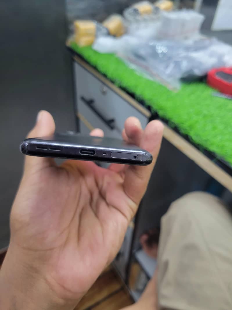 One Plus 10T 5