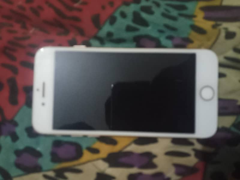 Apple iPhone 8 0
