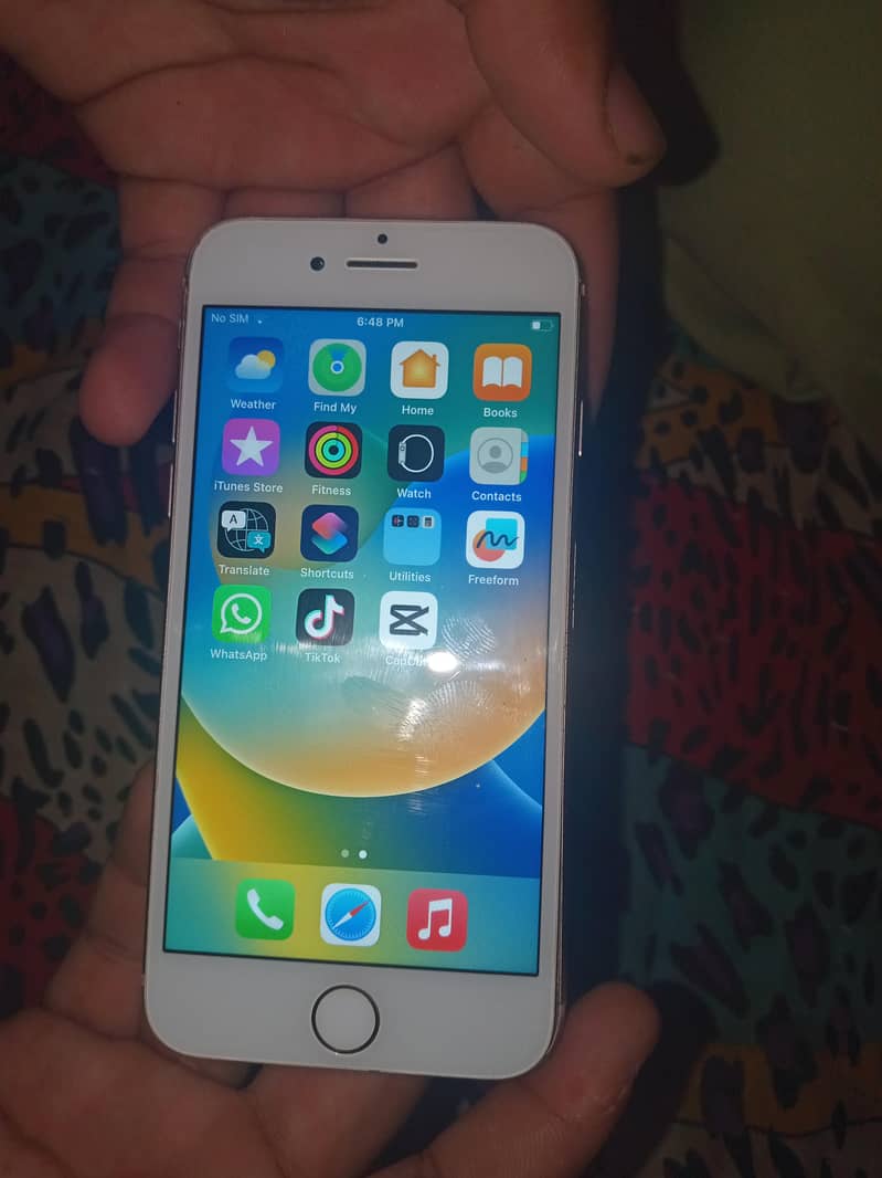 Apple iPhone 8 17