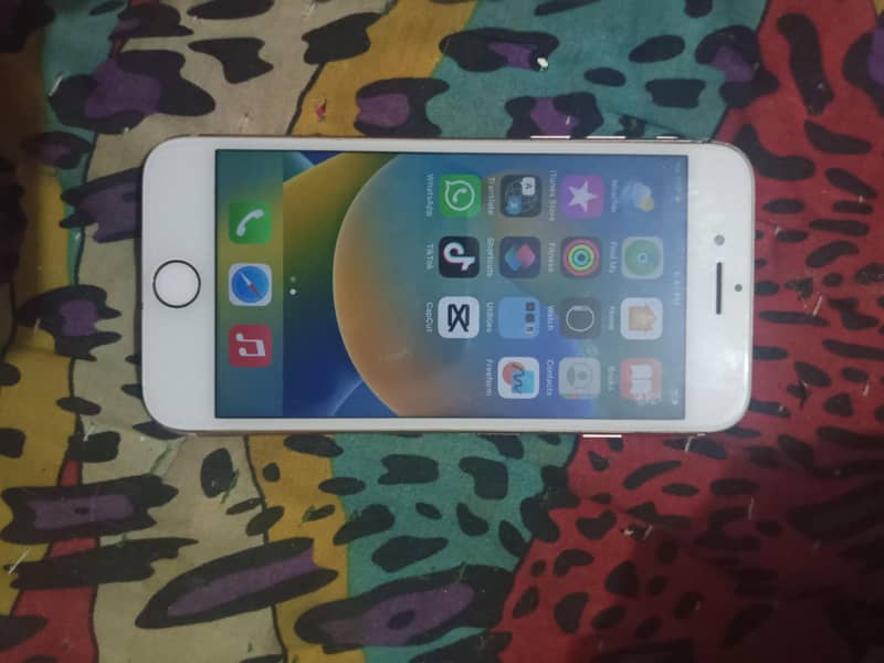 Apple iPhone 8 18