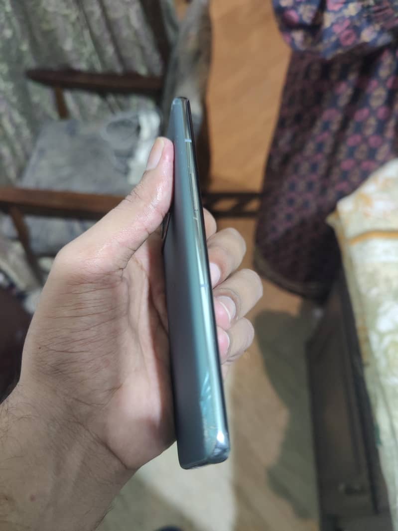 One Plus 10 Pro 5