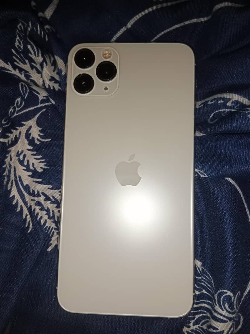 Apple iPhone 11 Pro Max 1