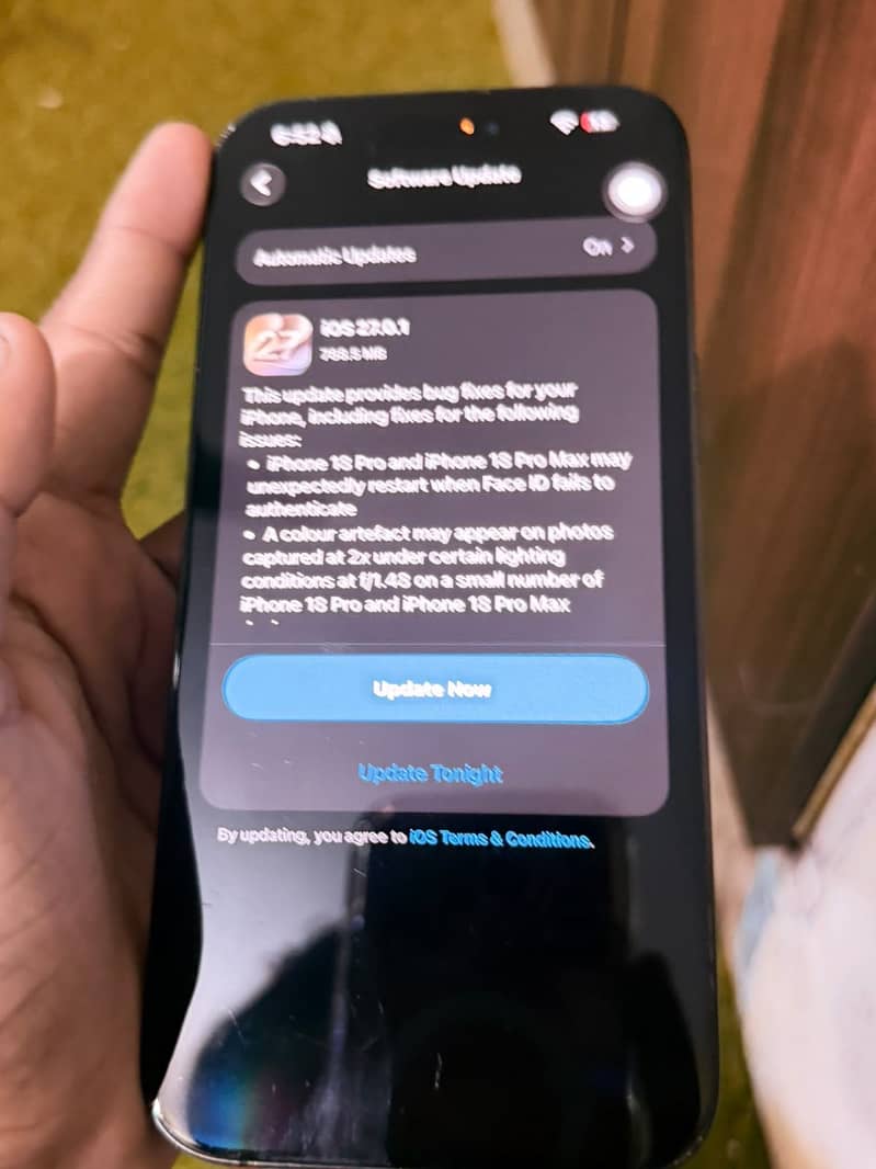 Apple iPhone 16 Pro Max 12