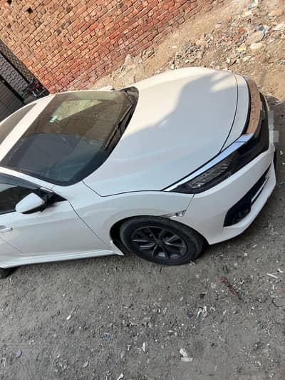 Honda Civic Oriel 1.8i-VTEC CVT  2021