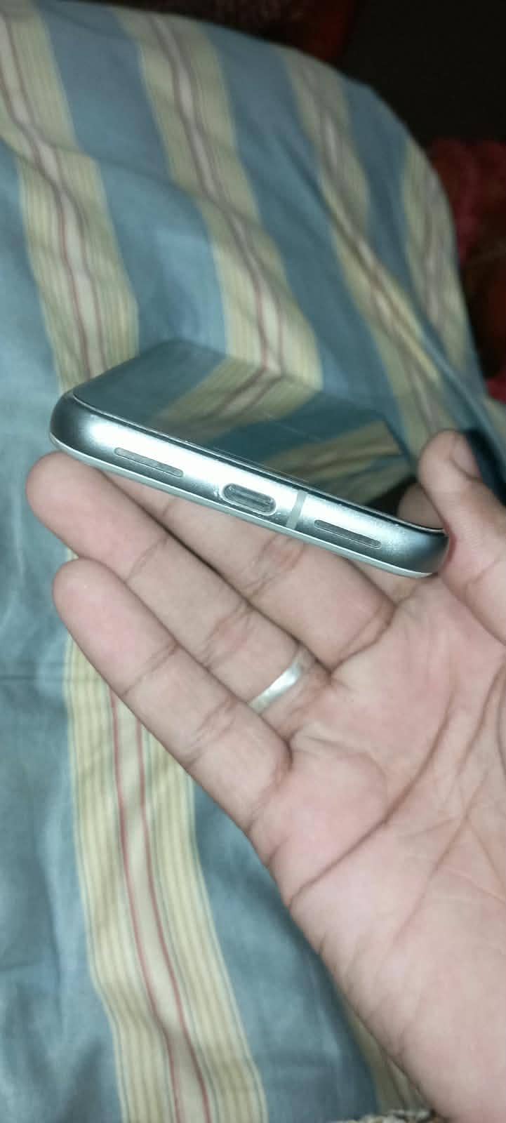 Google Pixel 8 5