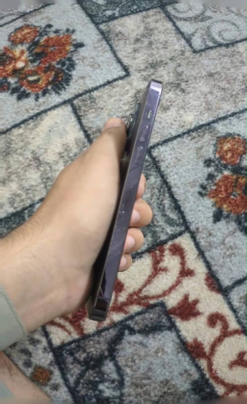 Apple iPhone 14 Pro Max 2