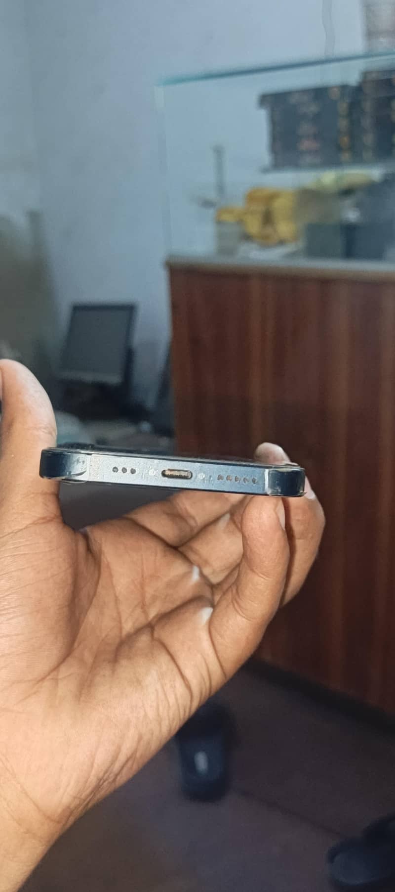 Apple iPhone 13 4