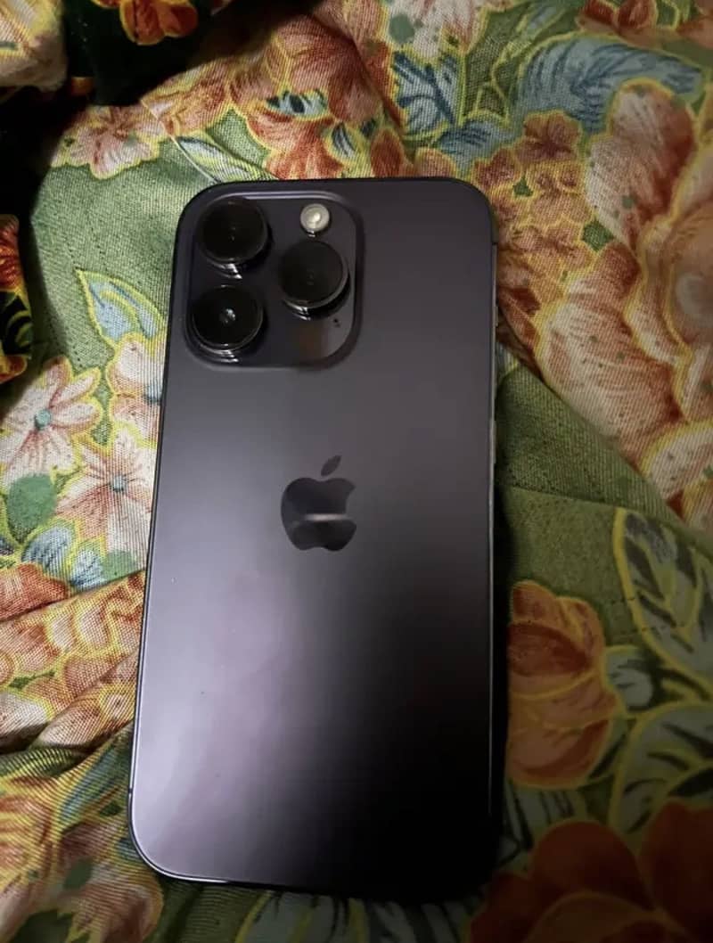 Apple iPhone 14 Pro 0