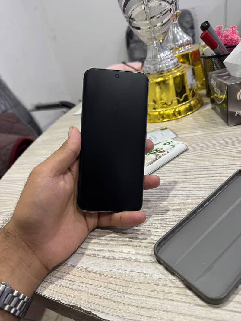 Tecno Spark 40 pro + 1