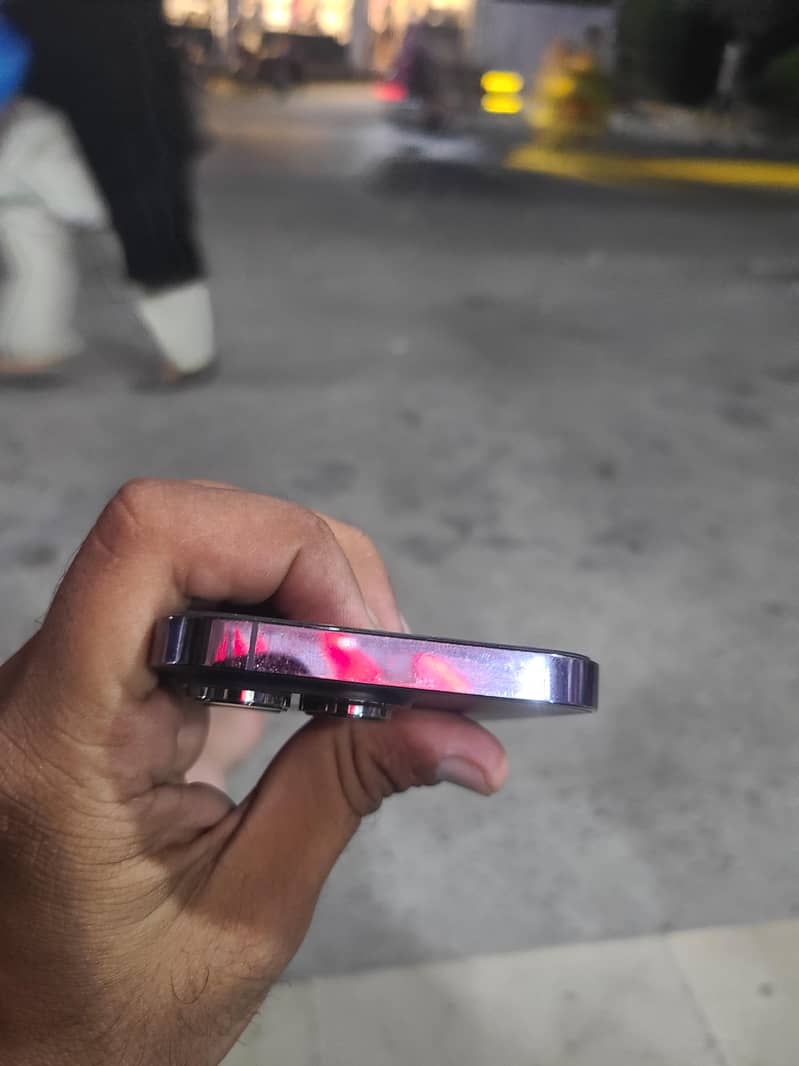 Apple iPhone 14 Pro 1