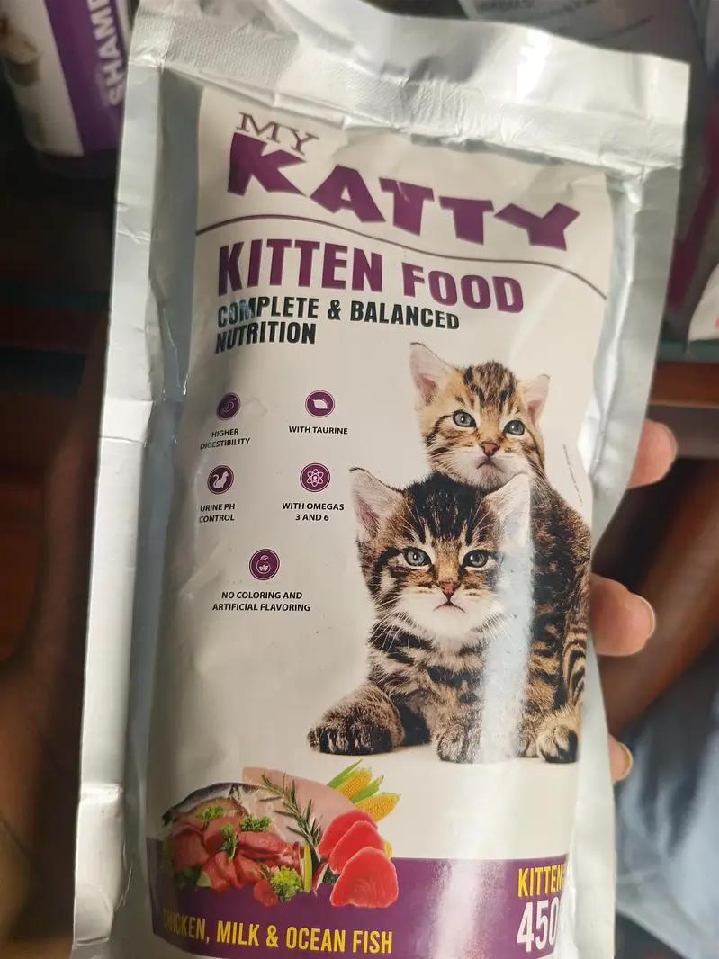 cat food — photo 2