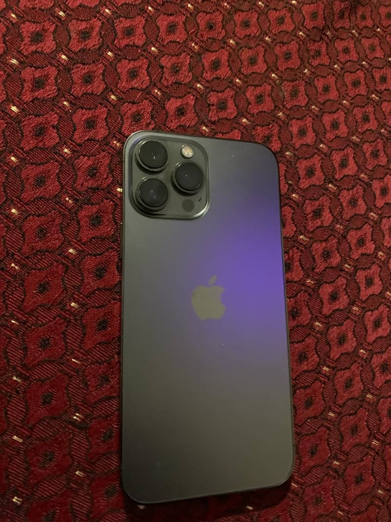 Apple iPhone 13 Pro Max 3