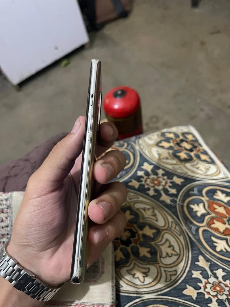 One Plus 8 4