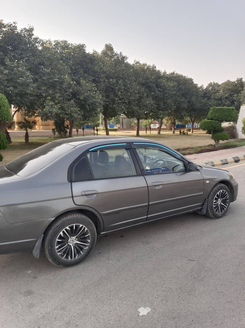 ad_civic_2001 5