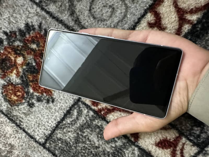 Google Pixel 7a 5
