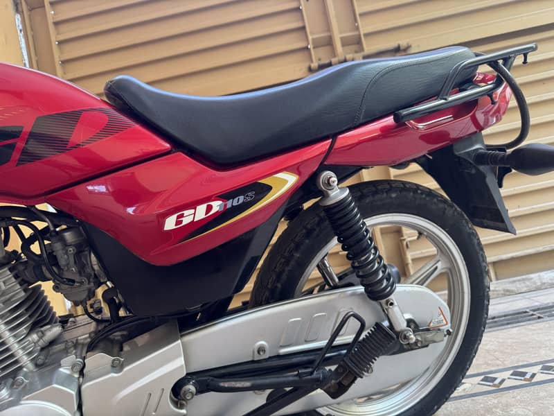 Suzuki 1
