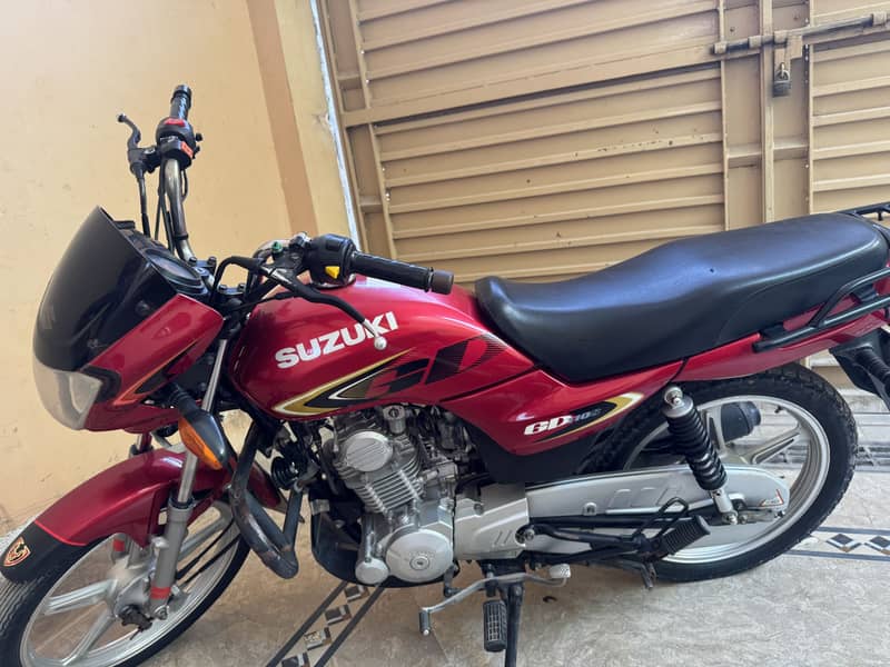 Suzuki 4