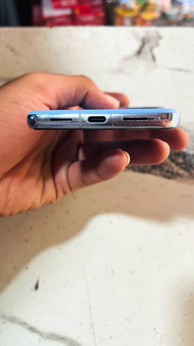 Google Pixel 8 Pro 2