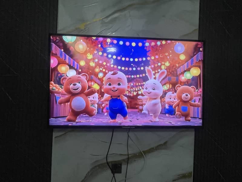 54 smart led tv for sale urgent - Televisions - 1120310791