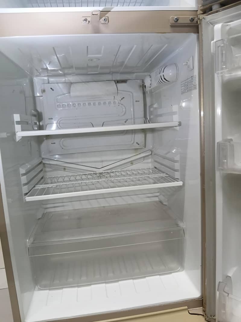PEL Fridge 4