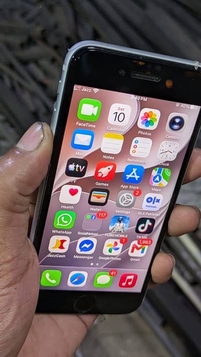 Apple iPhone SE