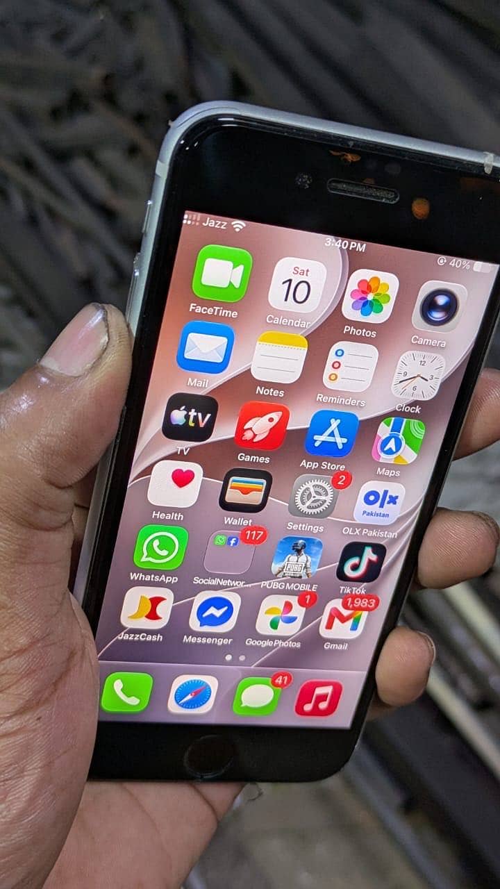 Apple iPhone SE 0