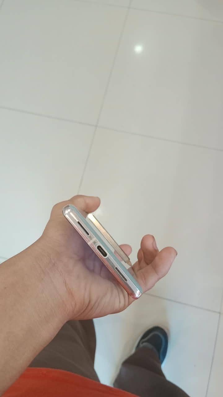 Google pixel 7 pro 4