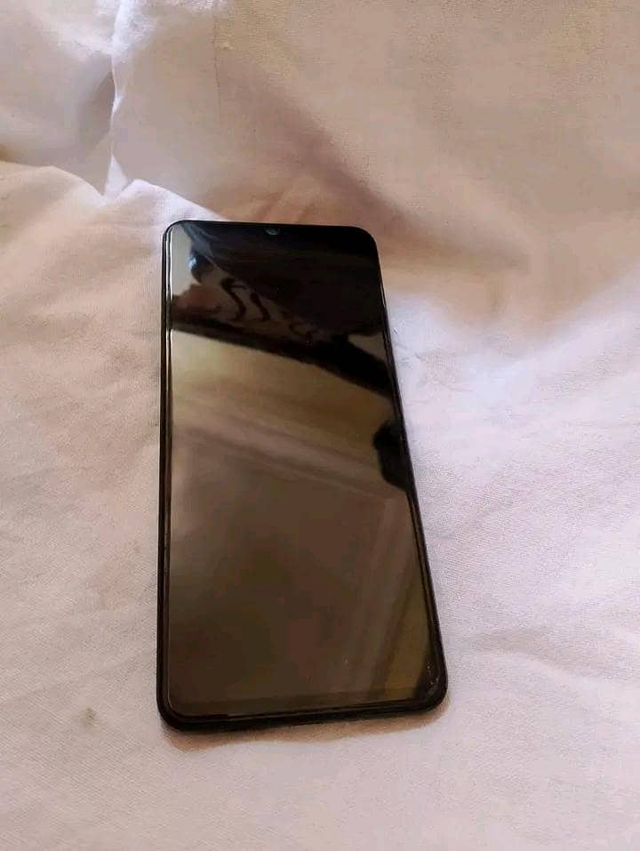 Realme C51 4