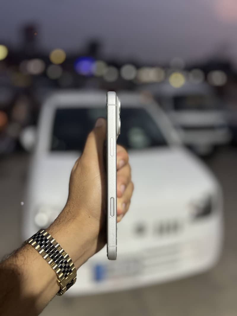 Apple iPhone 17 Pro Max 1