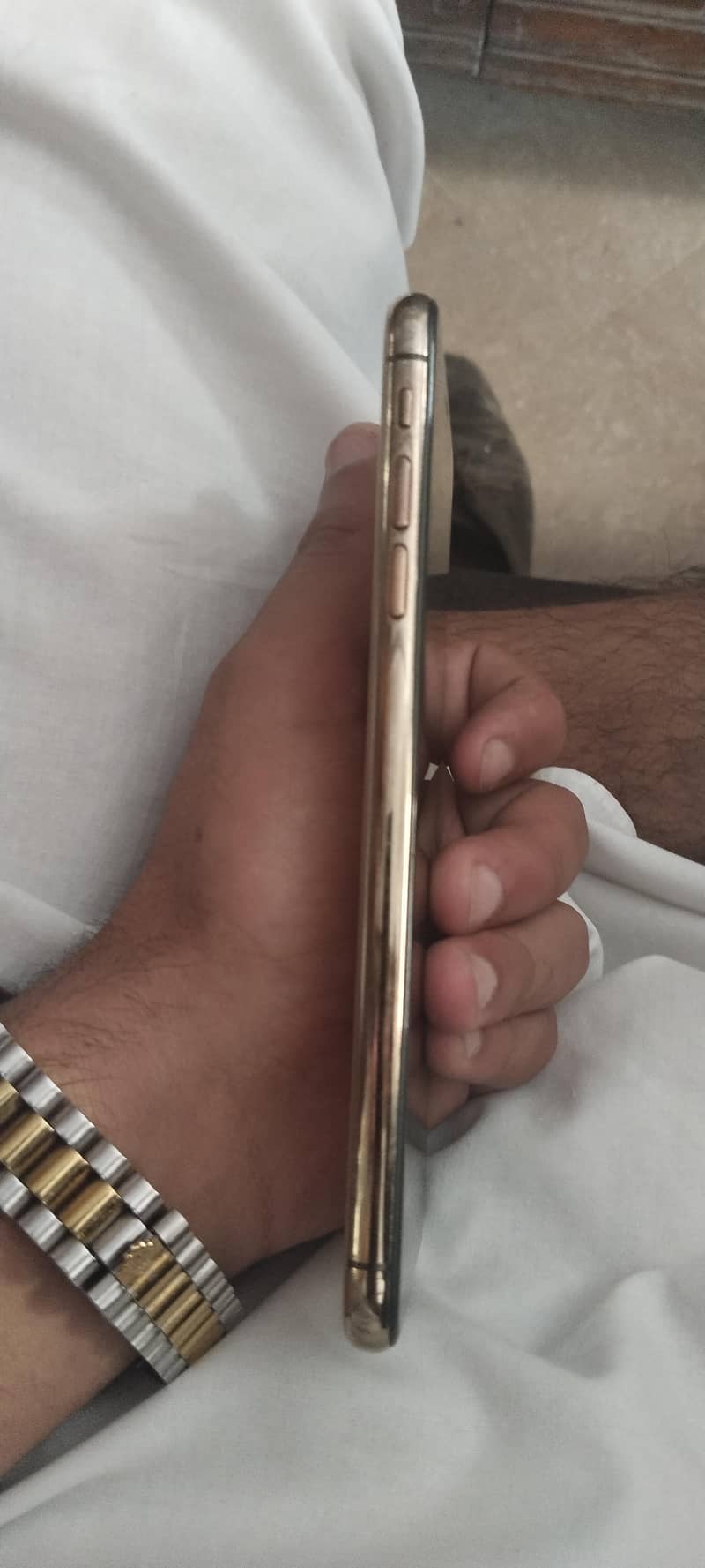 Apple iPhone XS Max 5