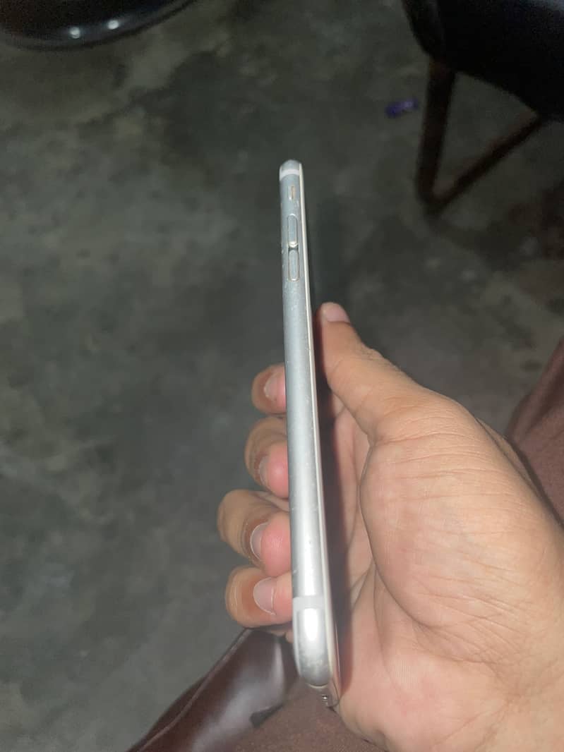 iPhone 6 4